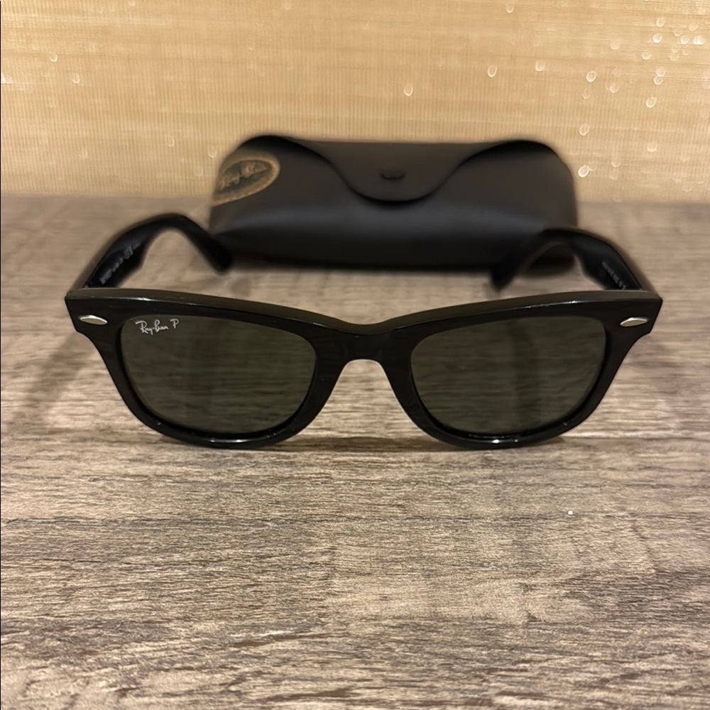 Ray-Ban Classic Black Sunglasses with Case